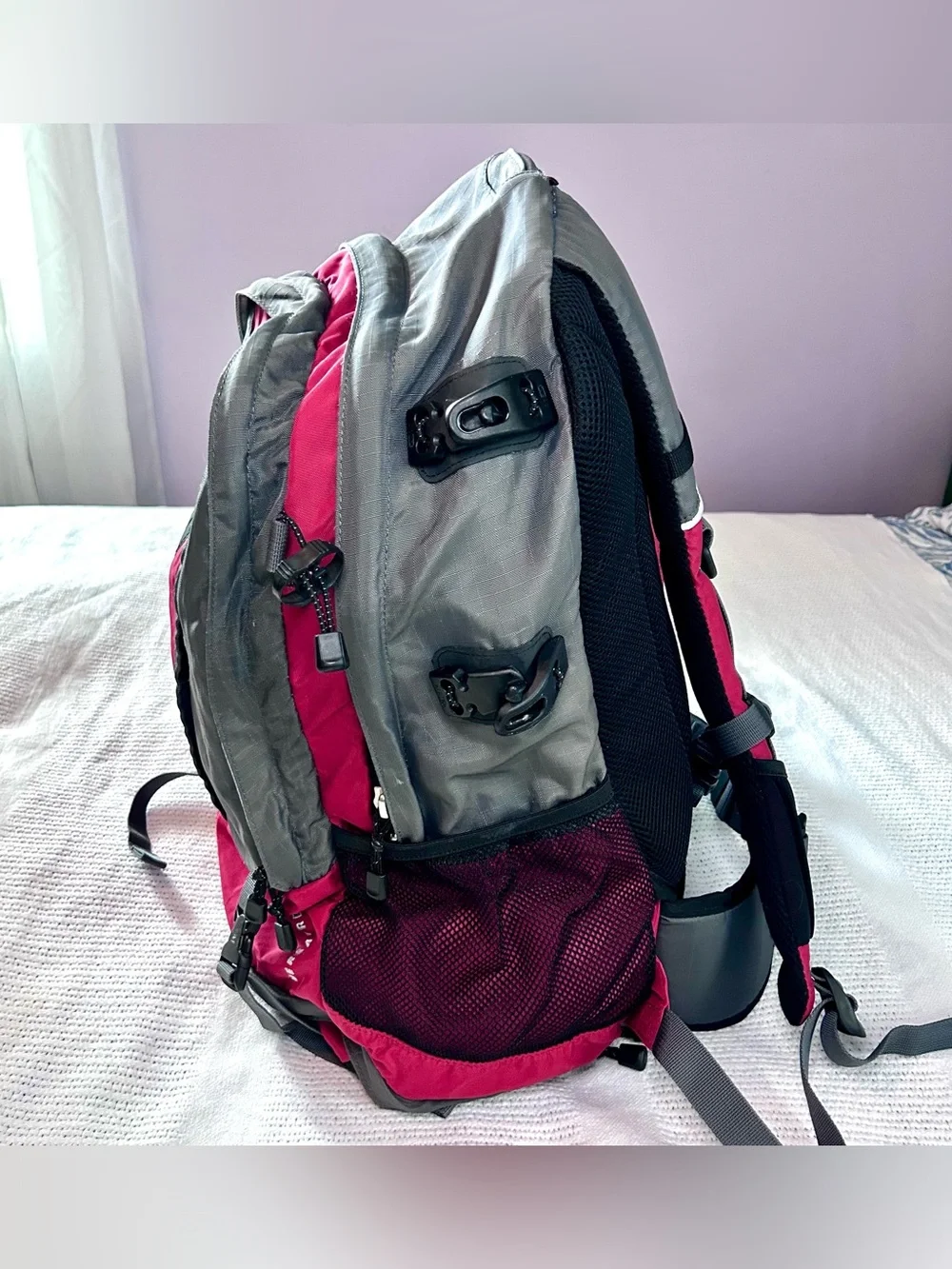 Vintage Rare Eddie Bauer Versatrex Backpack Red & Gray Hiking Ripstop Outdoors